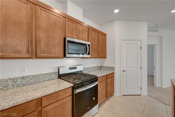 $2,950 | 630 Great River Avenue, Las Vegas, NV 89183