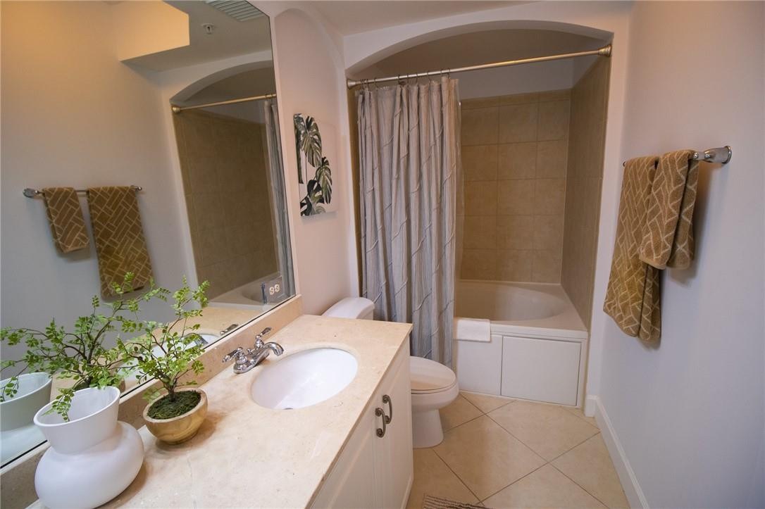 3 Renaissance Way, Unit 305 Boynton Beach, FL 33426 - Photo 28 of 60 Photo 28