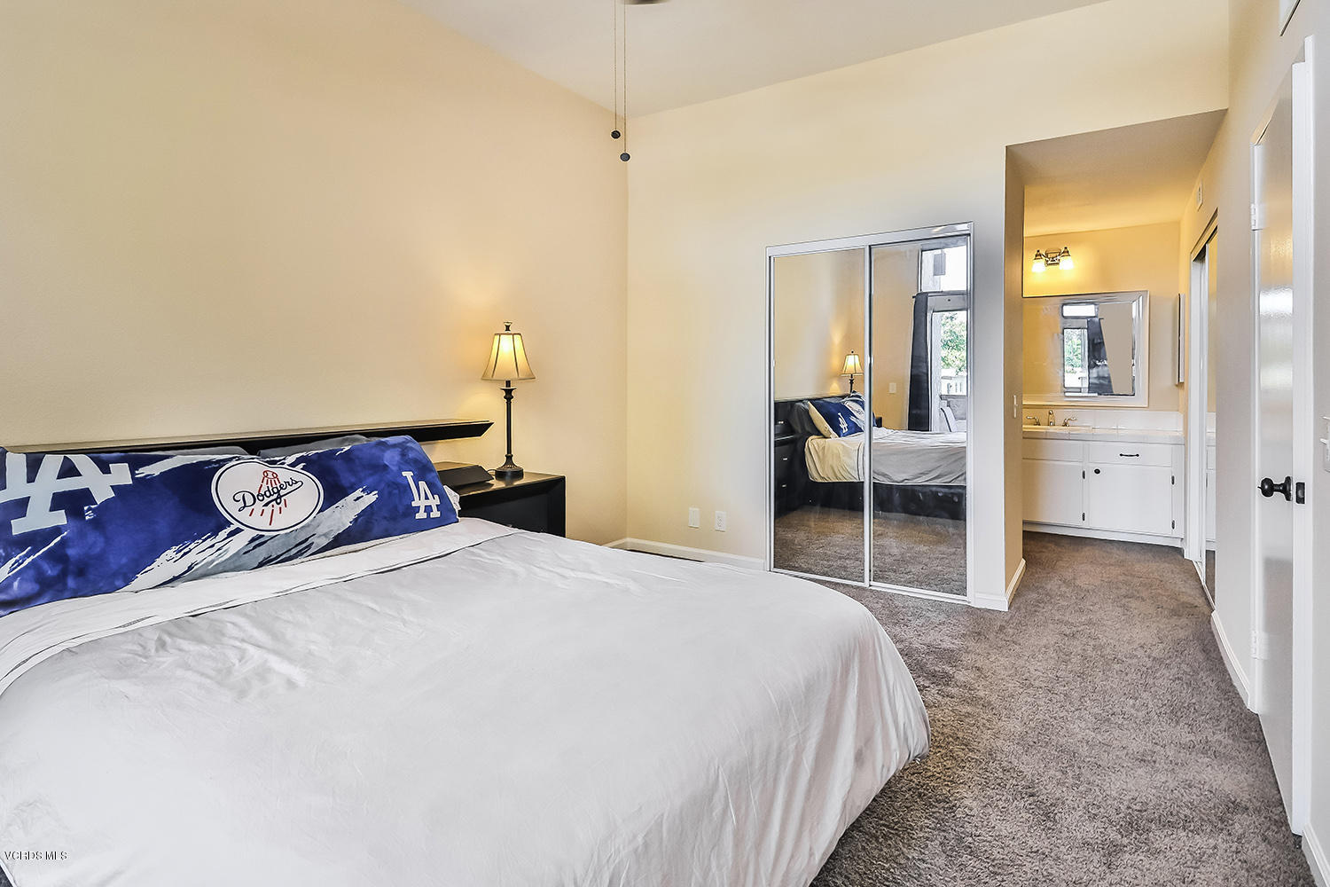1742 Sinaloa Road, Unit 430 Simi Valley, CA 93065 - Photo 24 of 37 hMain Bedroom Suite3