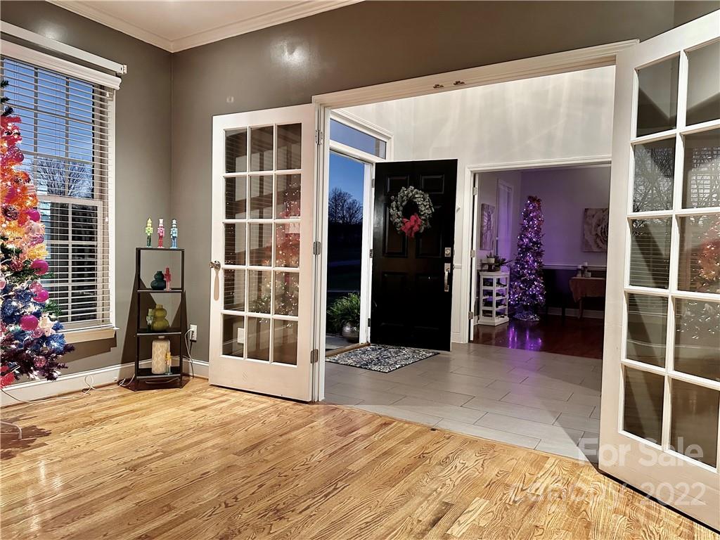 1220 James Farm Road Hickory, NC 28602 - Photo 3 of 46 Gallery Image 3