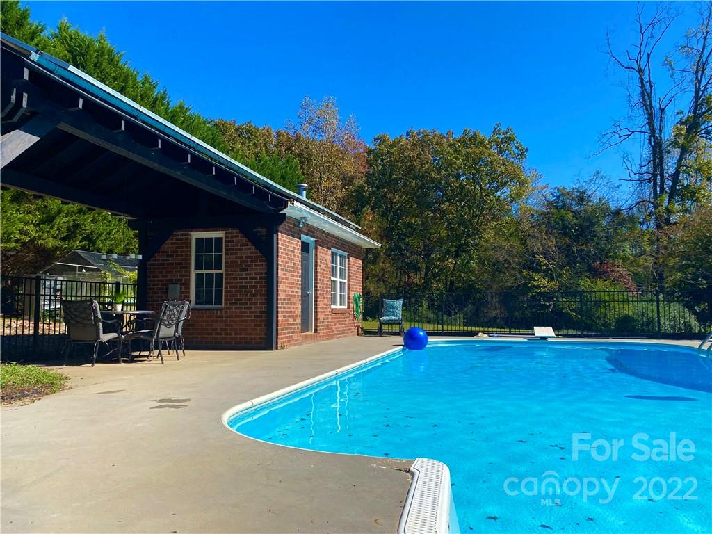 1220 James Farm Road Hickory, NC 28602 - Photo 43 of 46 Gallery Image 43
