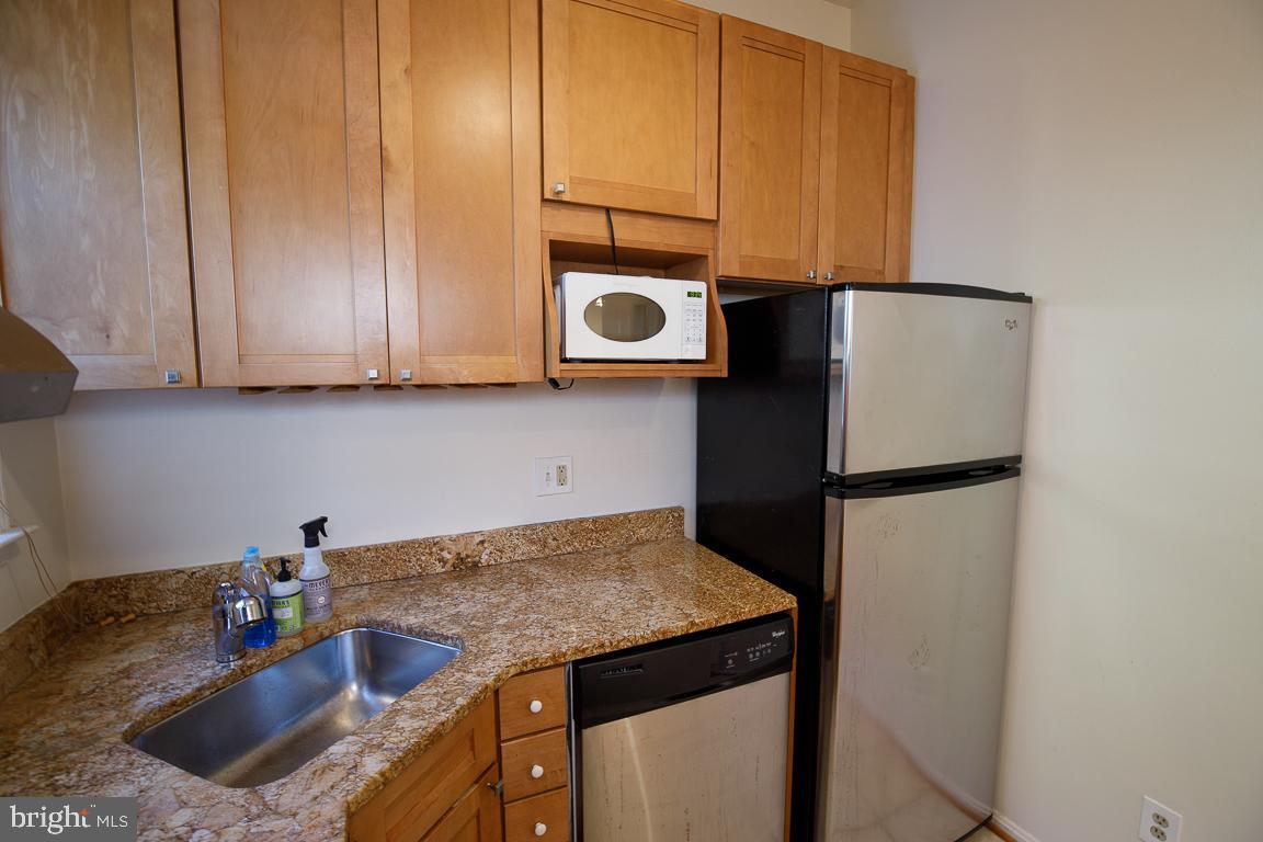 1434 Potomac Avenue Southeast, Unit 4 Washington, DC 20003 - Photo 15 of 29