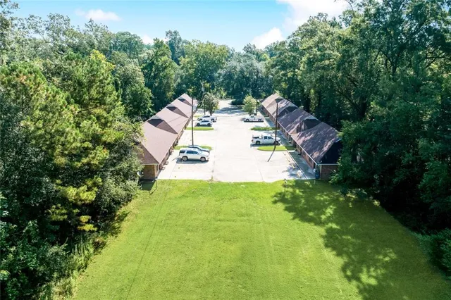 $1,200,000 | 16405 Amour Drive, Ponchatoula, LA 70454