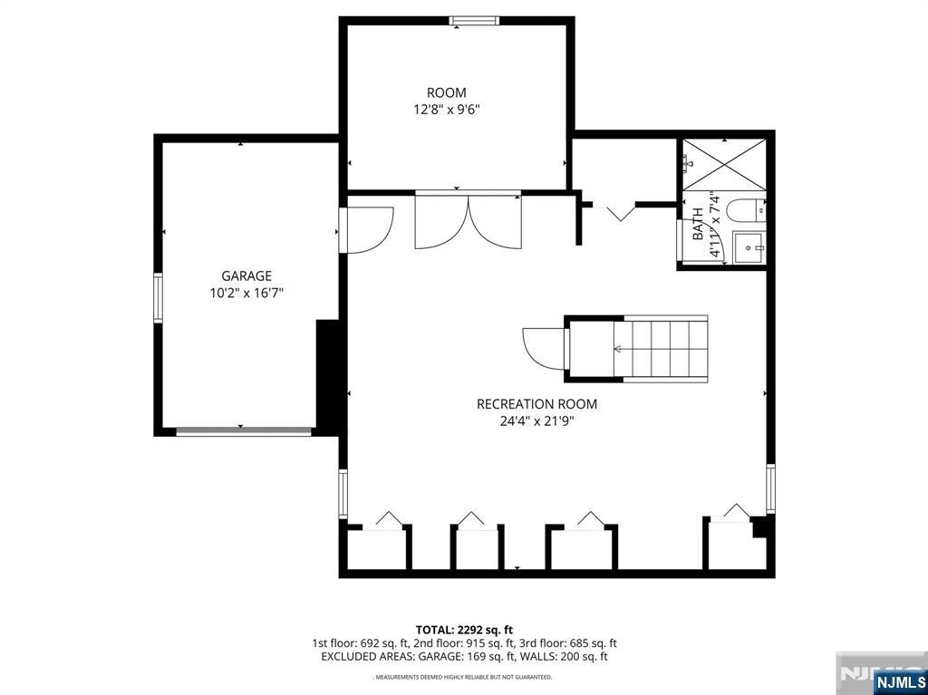 30 West Lawn Road Livingston, NJ 07039 - Photo 31 of 33 a picture of a wall with a white wall and a white wall