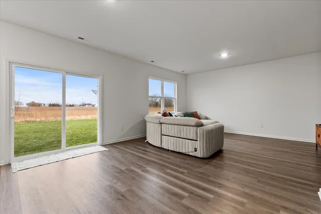 $410,000 | 3373 Seeley Court, Yorkville, IL 60560