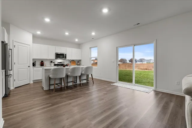 $410,000 | 3373 Seeley Court, Yorkville, IL 60560