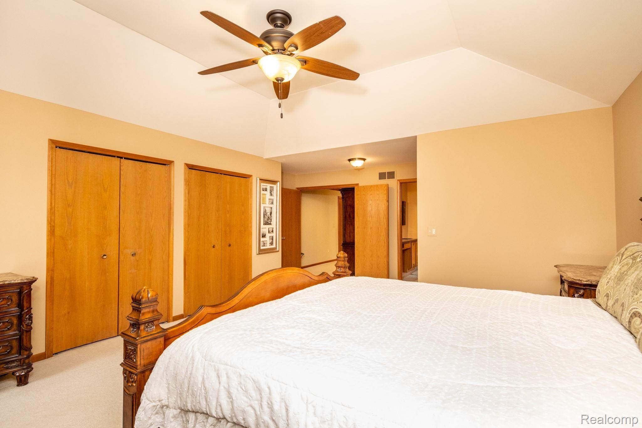 873 Grovecrest Rochester, MI 48307 - Photo 25 of 65 DSC_6985.jpg
