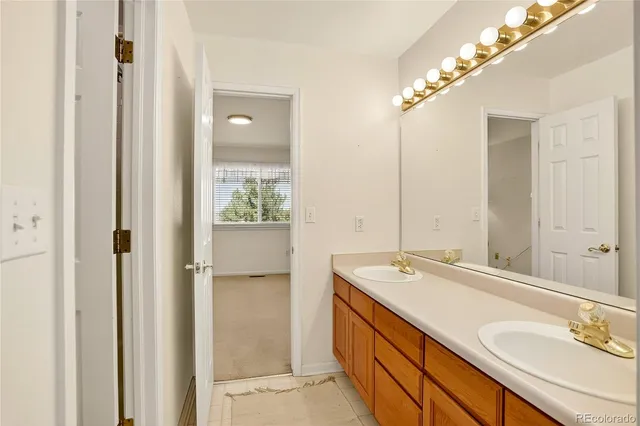 $750,000 | 7041 Chestnut Hill Trail, Highlands Ranch, CO 80130