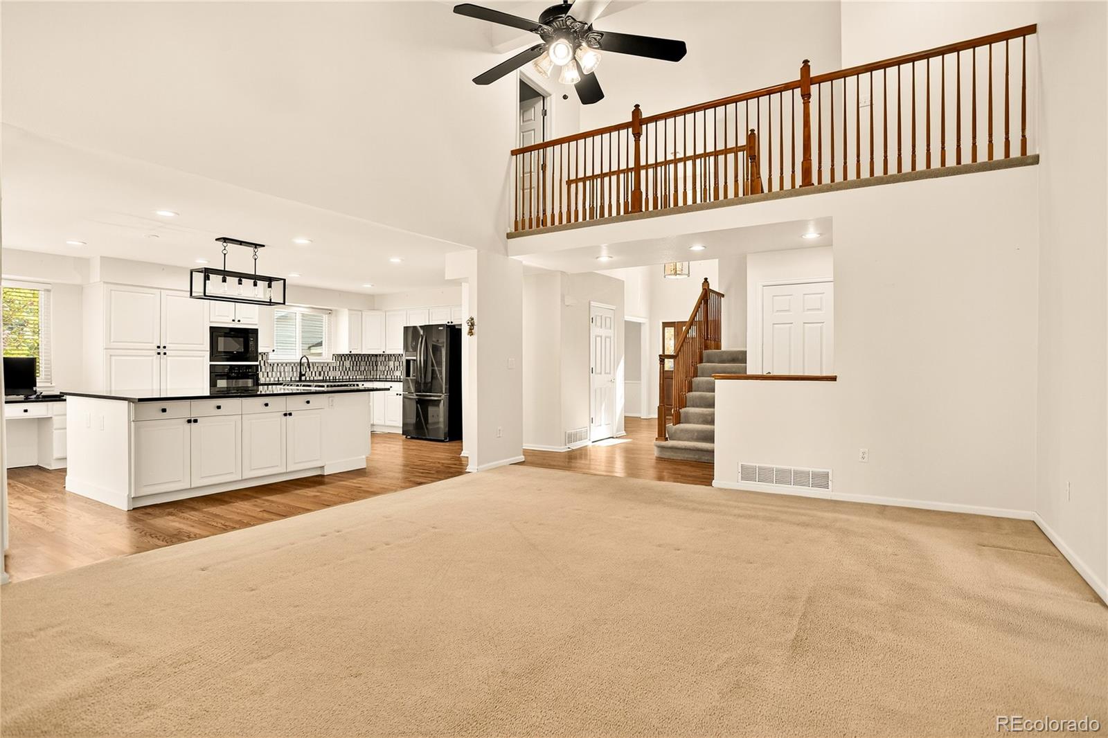 7041 Chestnut Hill Trail Highlands Ranch, CO 80130 - Photo 7 of 35