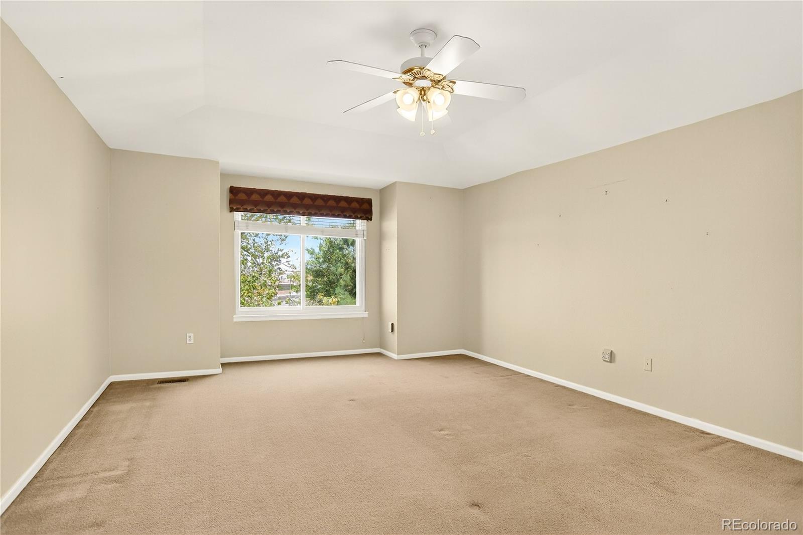 7041 Chestnut Hill Trail Highlands Ranch, CO 80130 - Photo 8 of 35