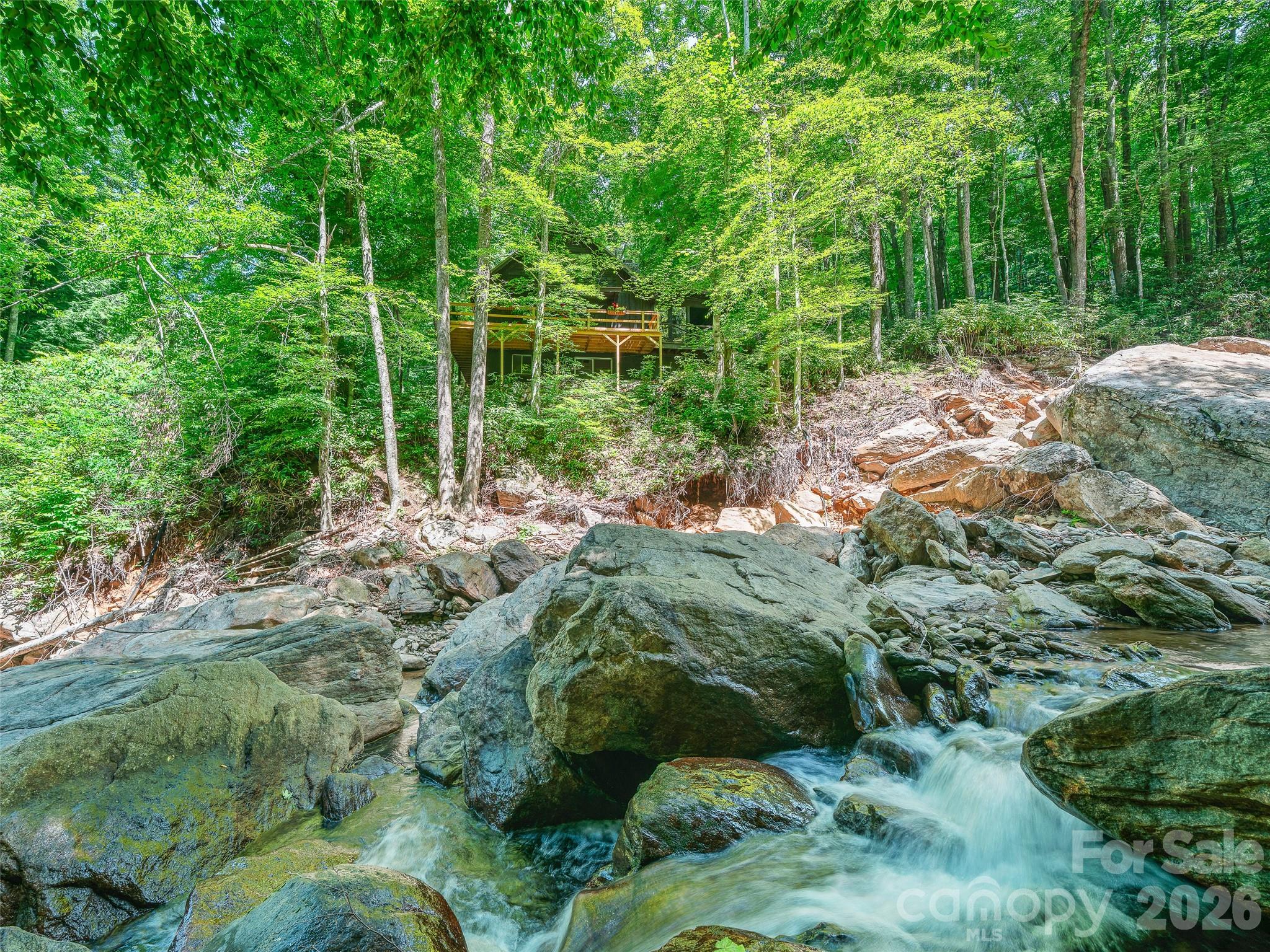 552 North Fork Road Burnsville, NC 28714 - Photo 5 of 48