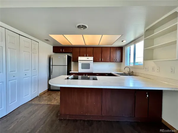 $2,595 | 9032 Lehigh Avenue, Denver, CO 80237