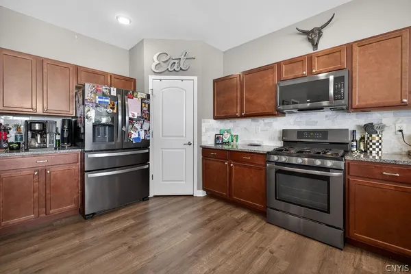 $499,900 | 9681 Beaver Watch Path, Clay, NY 13029