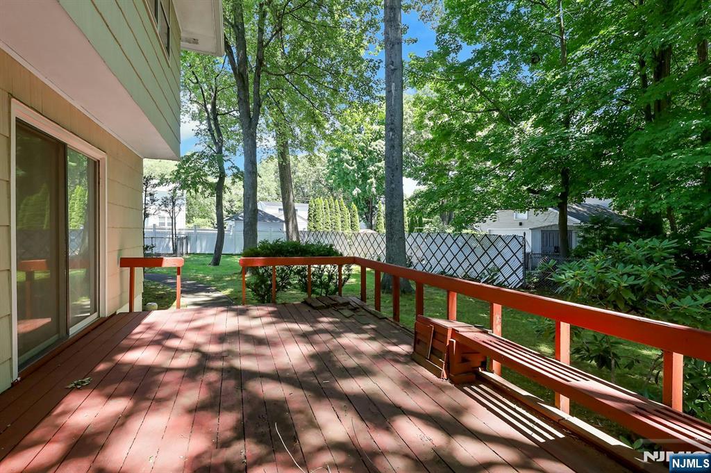 281 Rivara Court Ridgewood, NJ 07450 - Photo 35 of 41