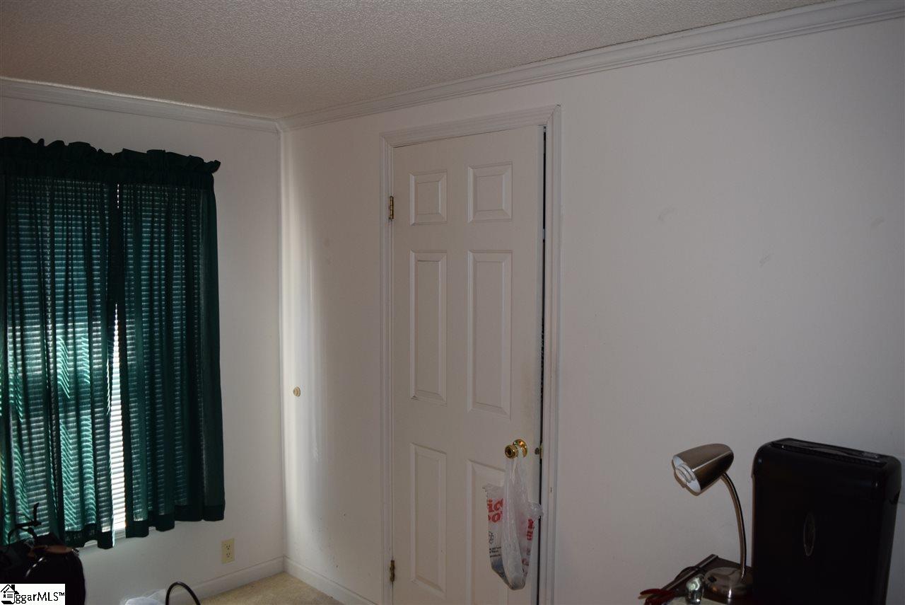 586 Conway Black Road Spartanburg, SC 29307 - Photo 14 of 31