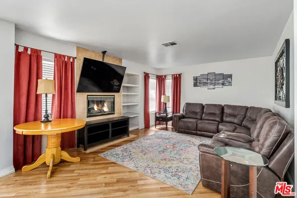 $595,000 | 44220 Encanto Way, Lancaster, CA 93536