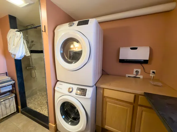 $324,900 | 97 School Street, St. Johnsbury, VT 05819