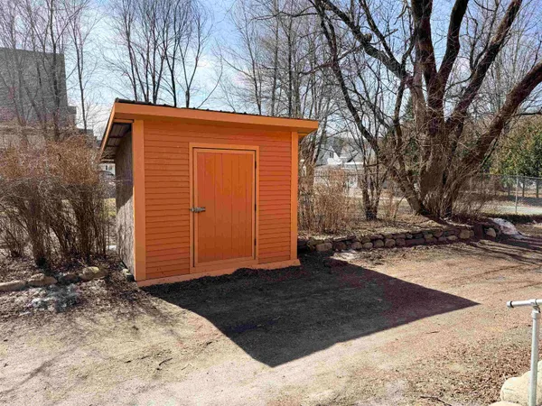 $324,900 | 97 School Street, St. Johnsbury, VT 05819