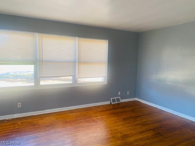 11250 Exeter Road Garfield Heights, OH 44125 - Photo 14 of 28