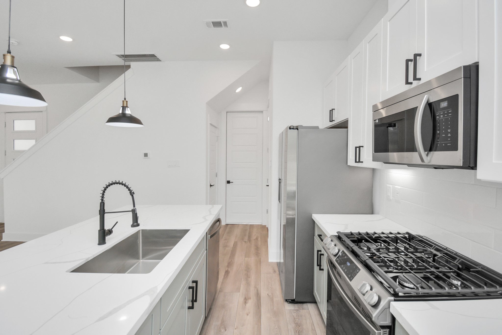 778 West Tidwell Road, Unit H Houston, TX 77091 - Photo 11 of 38