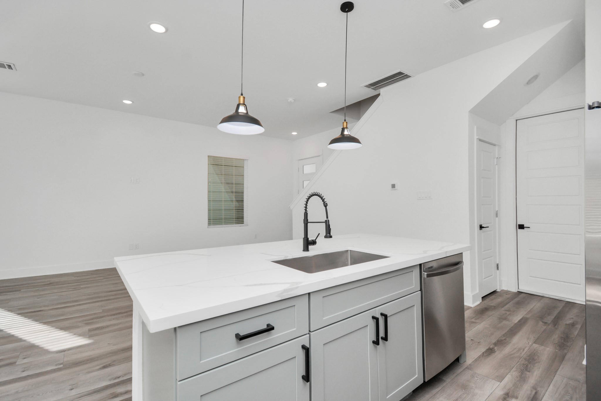 778 West Tidwell Road, Unit H Houston, TX 77091 - Photo 14 of 38