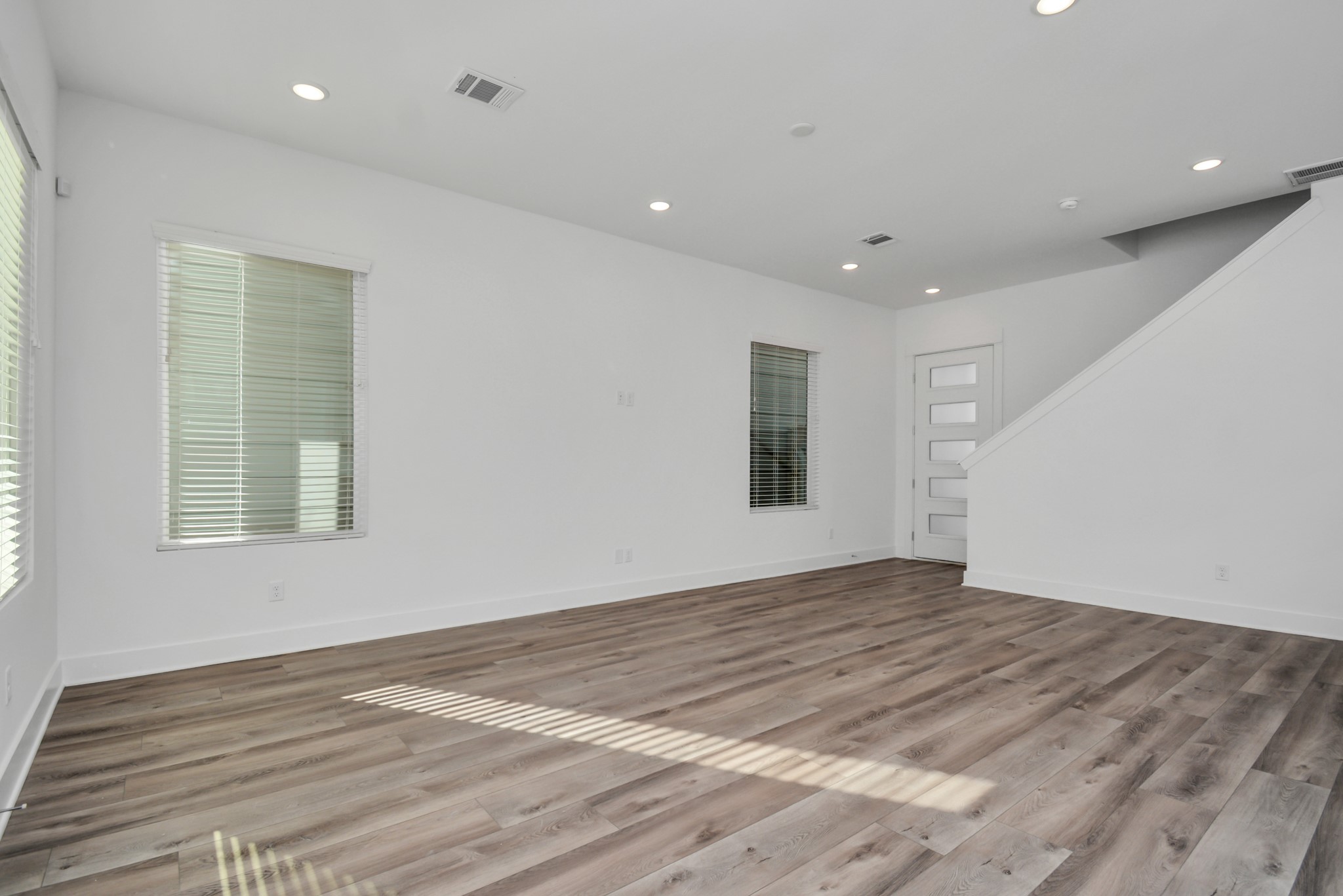 778 West Tidwell Road, Unit H Houston, TX 77091 - Photo 16 of 38