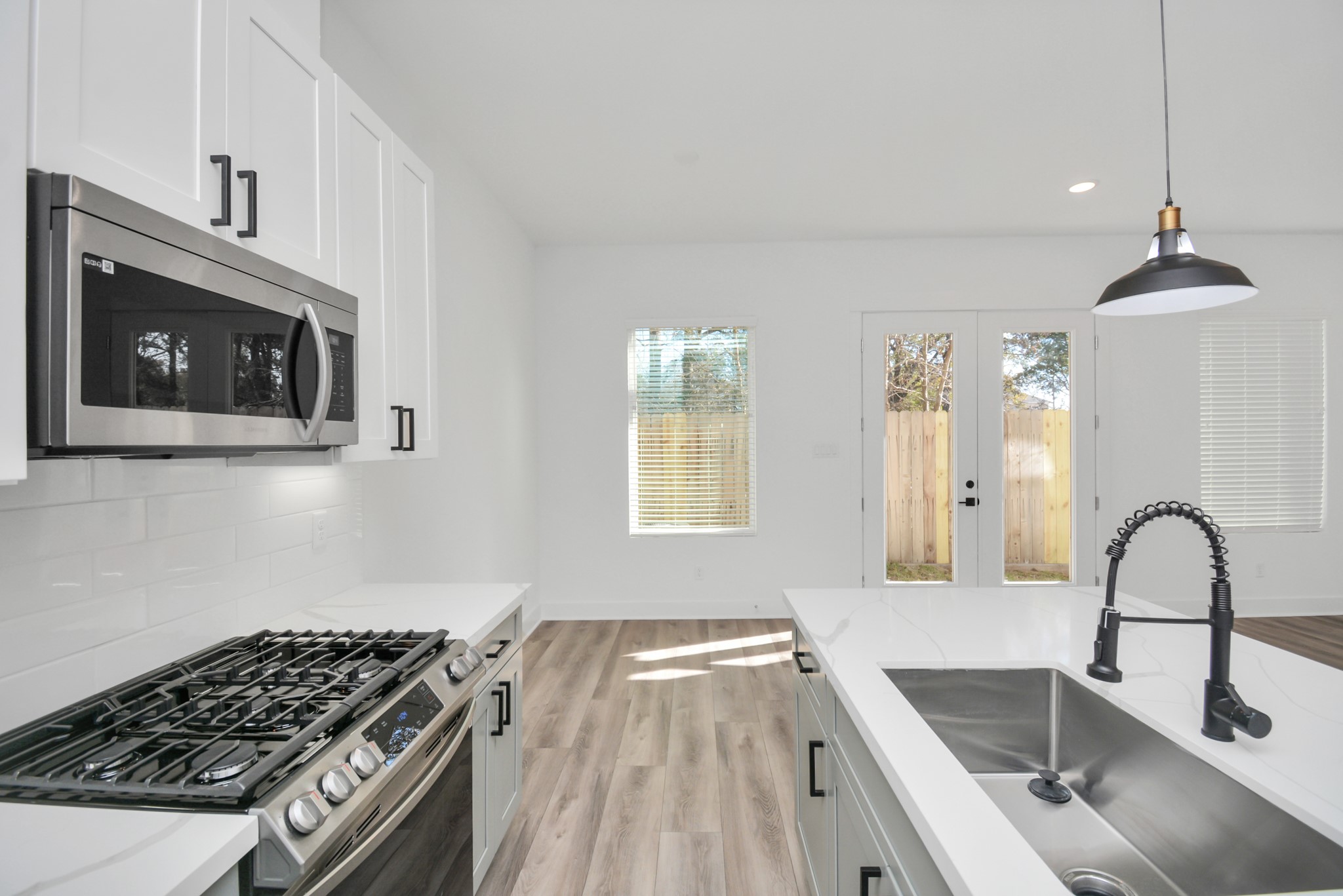 778 West Tidwell Road, Unit H Houston, TX 77091 - Photo 10 of 38