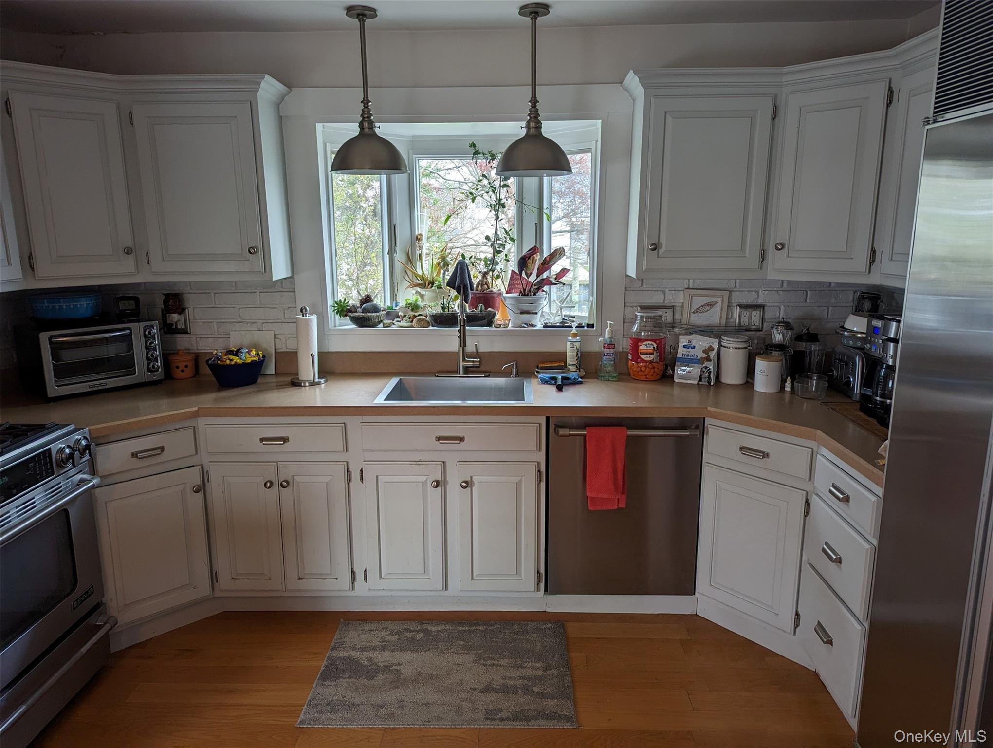 10 Hayes Road Amityville, NY 11701 - Photo 9 of 10