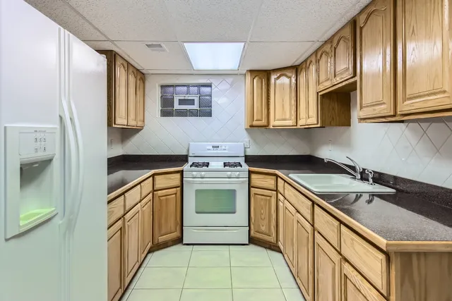 $615,000 | 2658 East Royal Ridge Drive, Crete, IL 60417