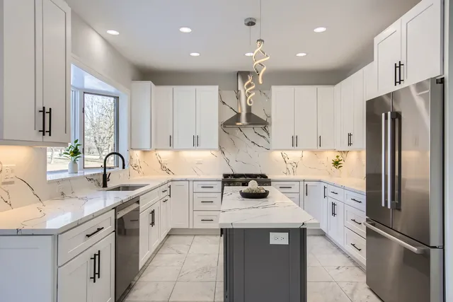 $615,000 | 2658 East Royal Ridge Drive, Crete, IL 60417