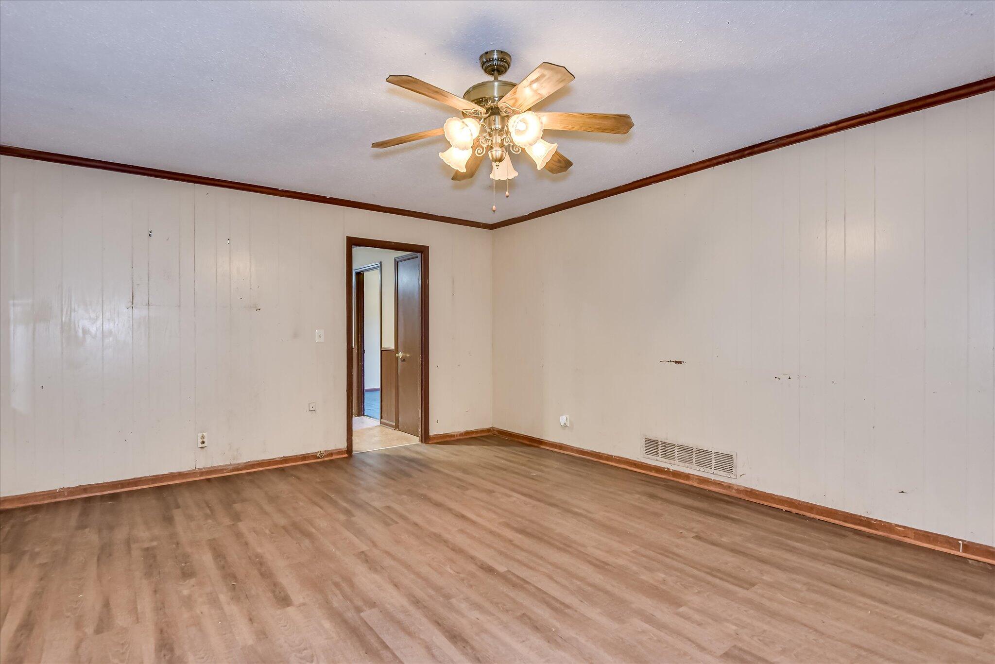 273 Timberwood Drive Thomson, GA 30824 - Photo 15 of 39 Sprawling Ranch On An Acre in Thomson GA