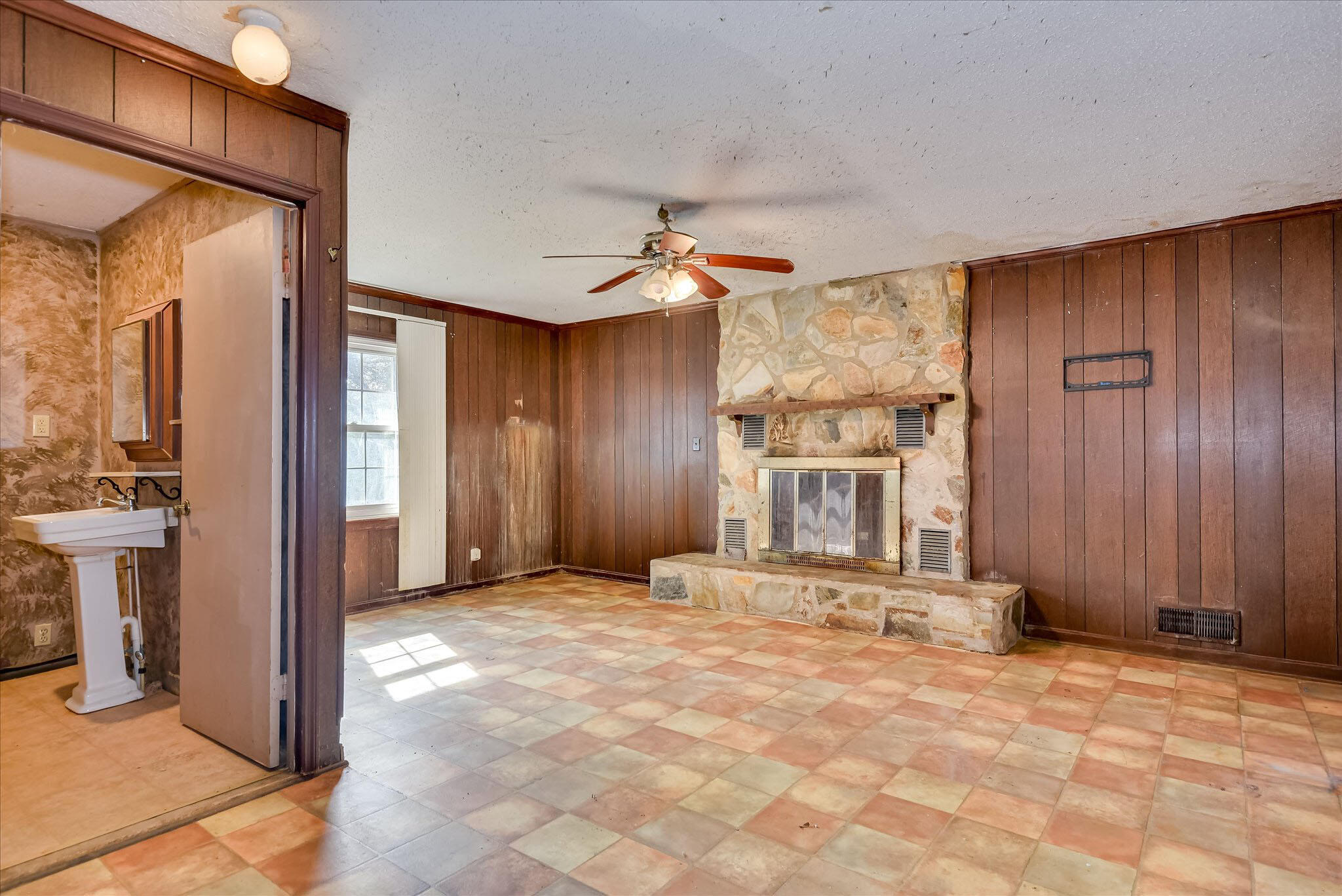 273 Timberwood Drive Thomson, GA 30824 - Photo 19 of 39 Sprawling Ranch On An Acre in Thomson GA