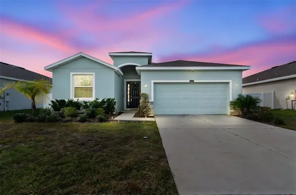 $2,400 | 7139 Steer Blade Drive, Zephyrhills, FL 33541