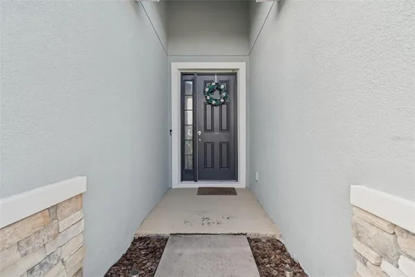 $2,400 | 7139 Steer Blade Drive, Zephyrhills, FL 33541