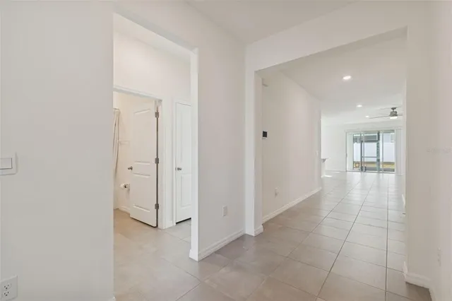 $2,400 | 7139 Steer Blade Drive, Zephyrhills, FL 33541