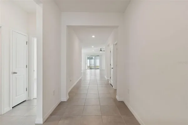 $2,400 | 7139 Steer Blade Drive, Zephyrhills, FL 33541