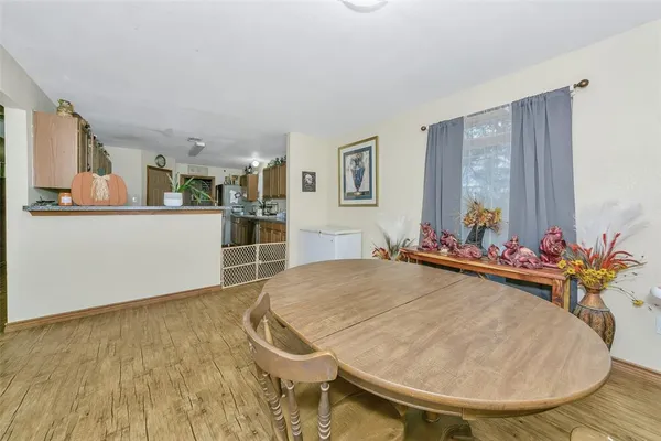 a picture of a room