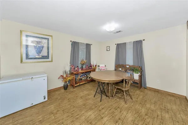 a picture of a rug