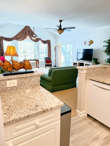 $2,800 | 1371 Hopton Circle, Mount Pleasant, SC 29466