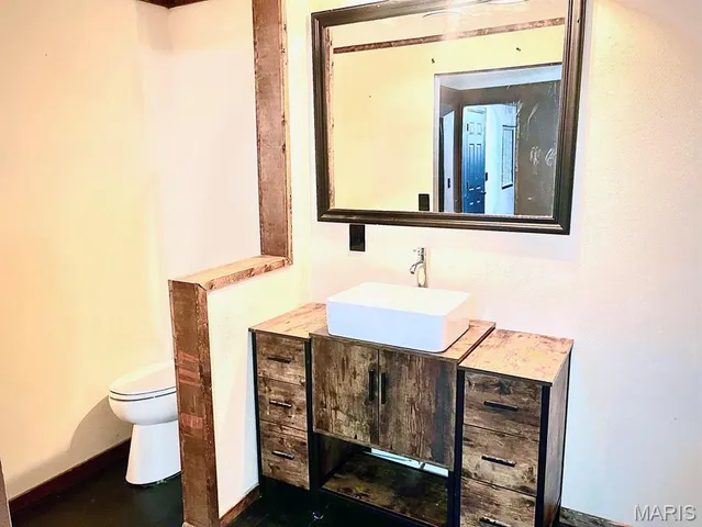 $94,500 | 13920 County Road 403, Dexter, MO 63841