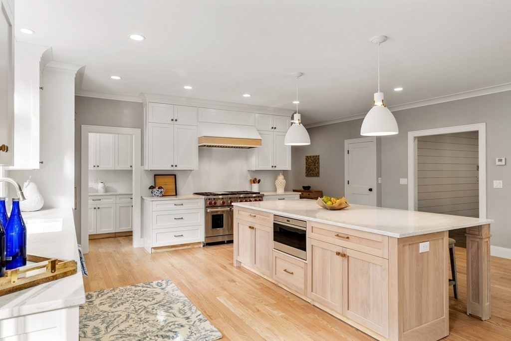 60 Shade Street Lexington, MA 02421 - Photo 11 of 33