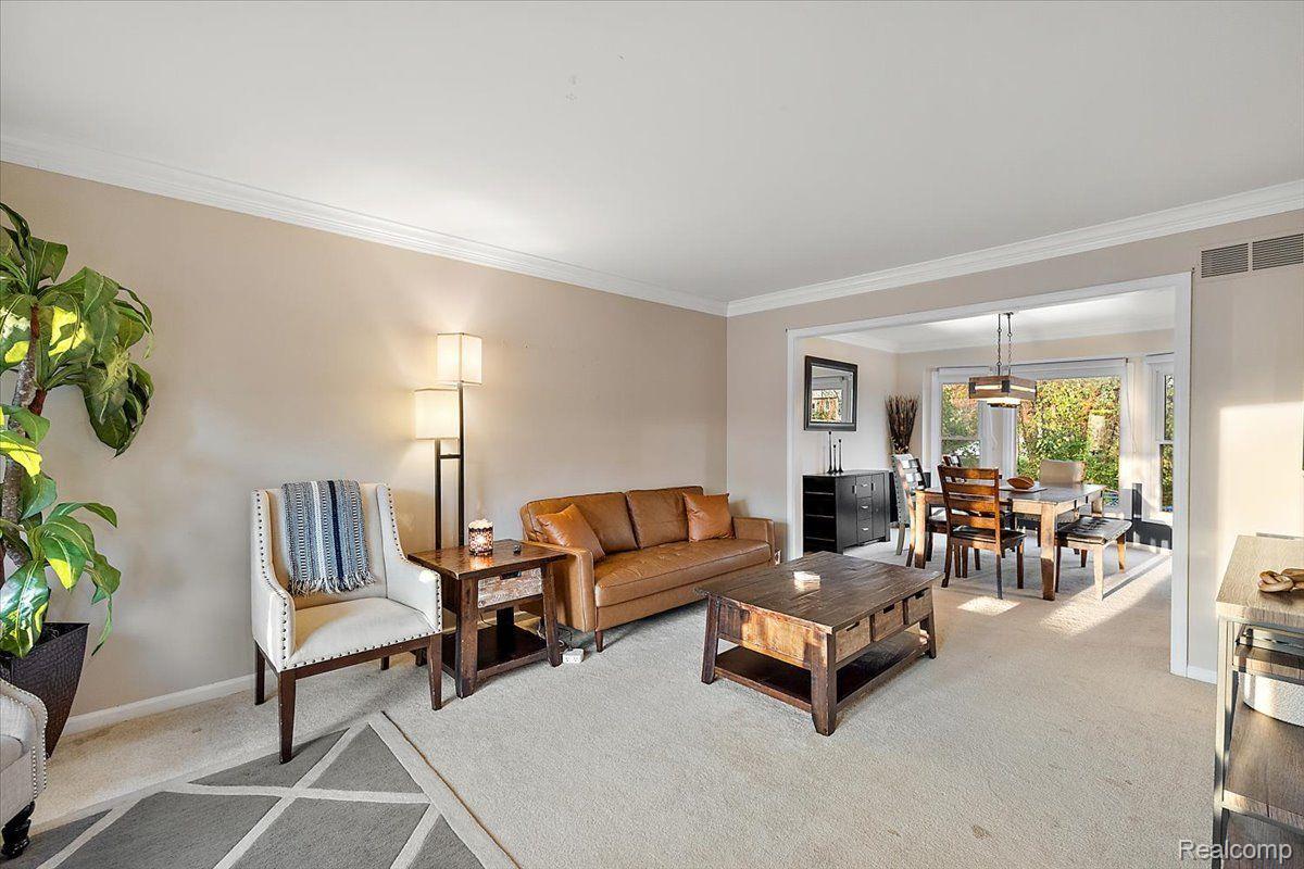 317 Silvervale Drive Rochester, MI 48309 - Photo 13 of 72 Gallery Image 13