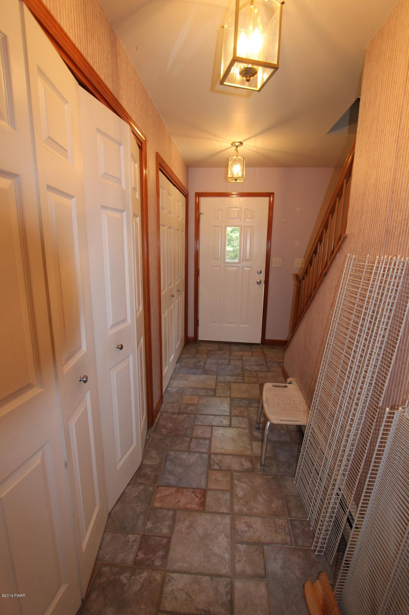 121 Stone Field Road Milford, PA 18337 - Photo 5 of 16