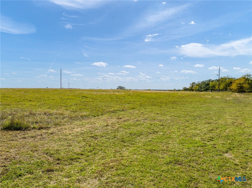 155 Western Ridge Road Gatesville, TX 76528 - Photo 8 of 26 a view of an ocean