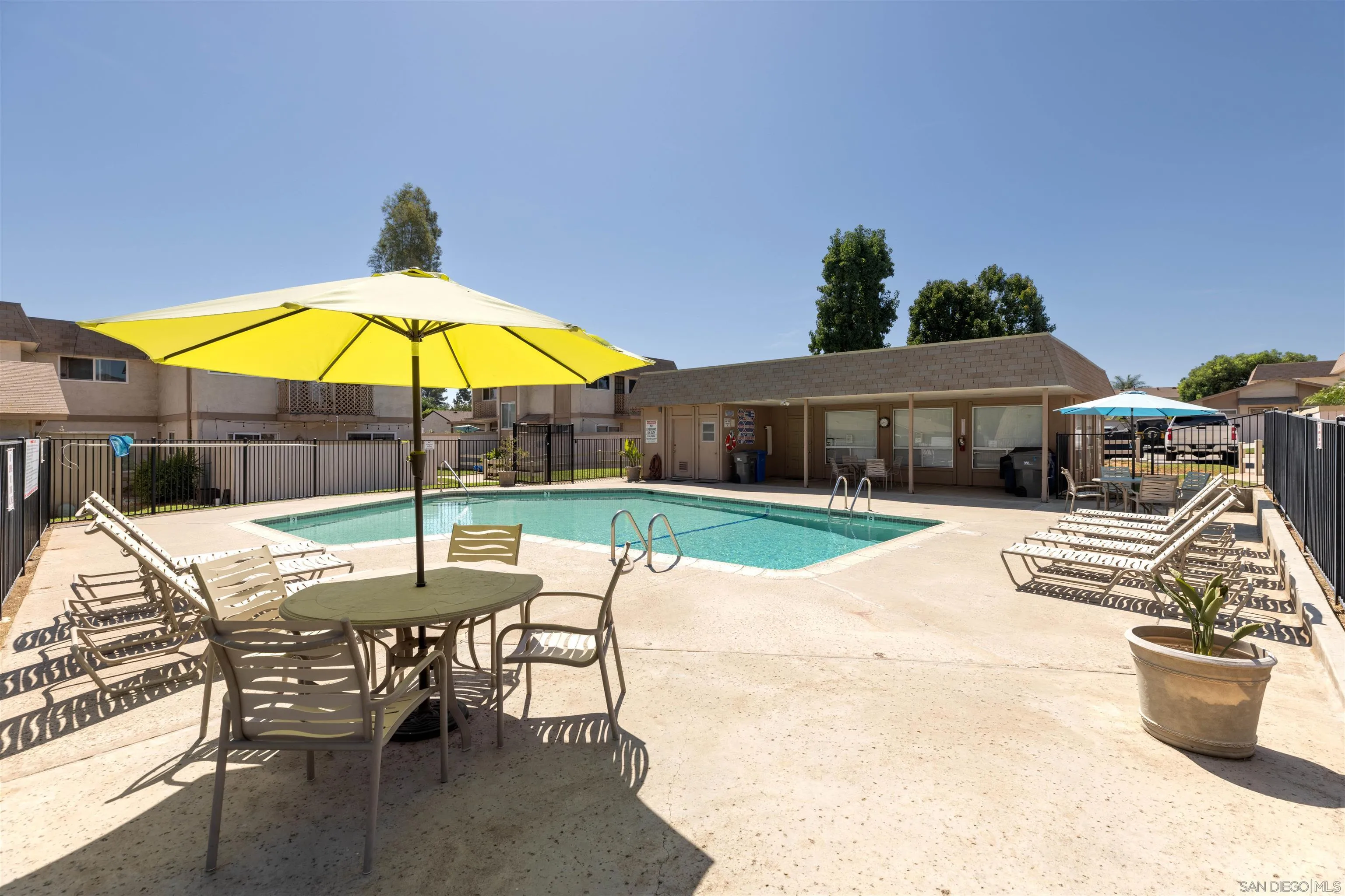10331 Santana Ranch Drive Santee, CA 92071 - Photo 25 of 31 Gallery Image 25