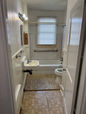 $725 | 712 Edwin Court, Unit 1, Danville, VA 24541