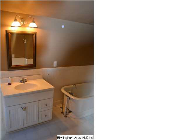 408 Cliff Place Birmingham, AL 35209 - Photo 8 of 9
