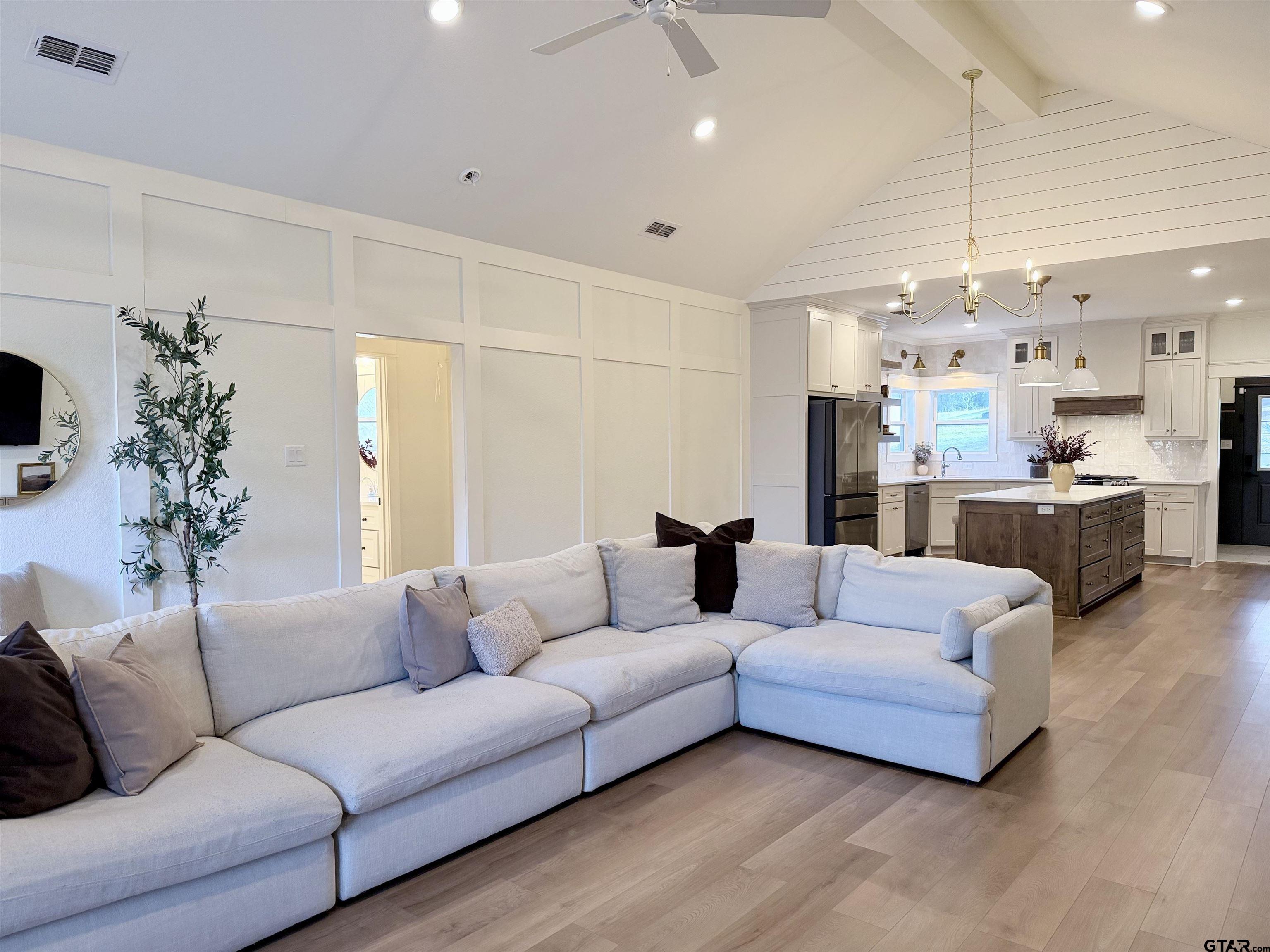 413 Dallas Street Winona, TX 75792 - Photo 11 of 33