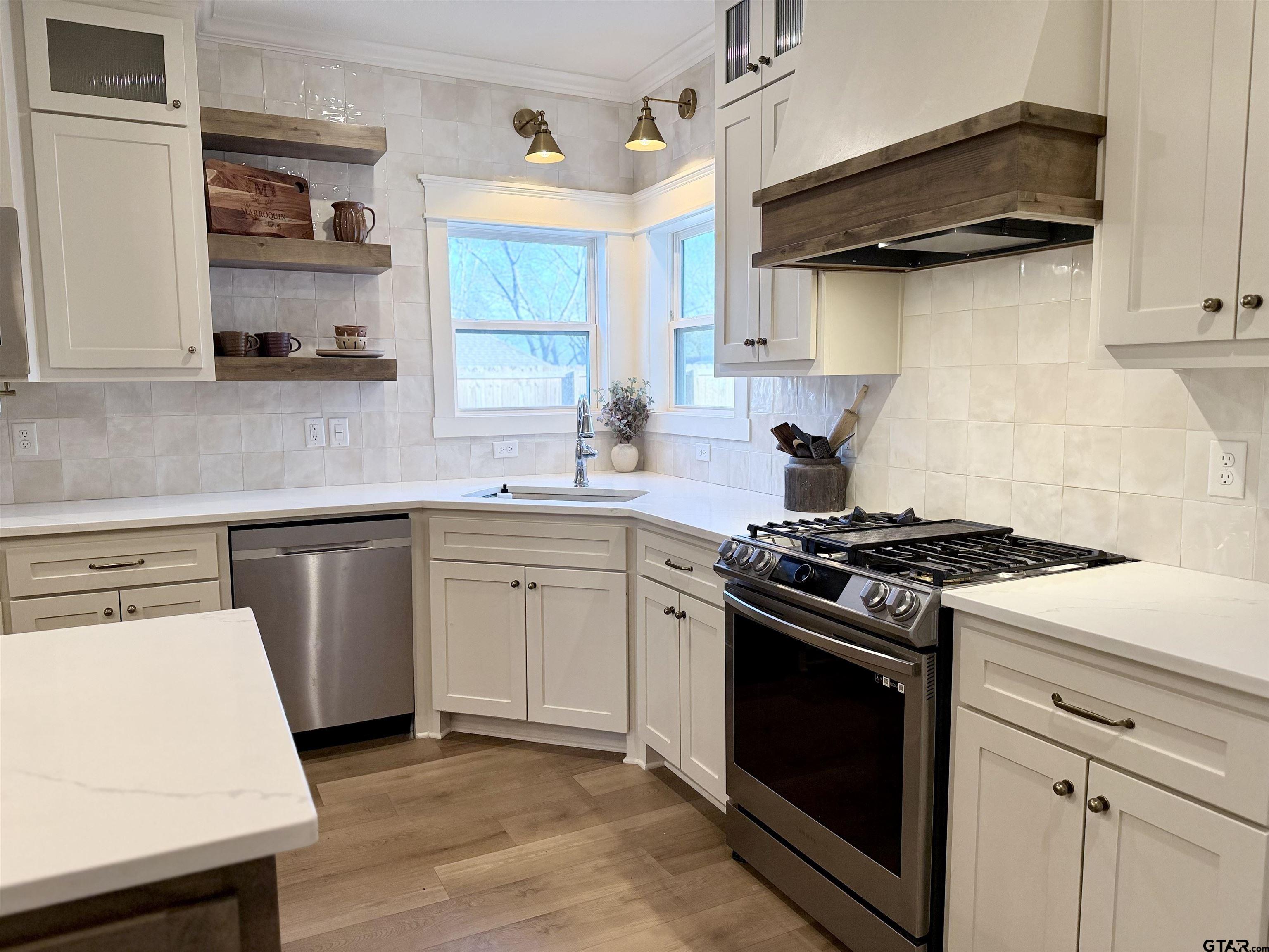 413 Dallas Street Winona, TX 75792 - Photo 14 of 33