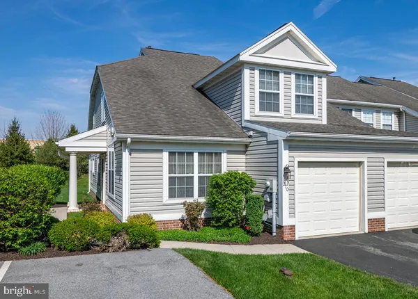 $325,000 | 210 Oak Hill Lane, Reading, PA 19610